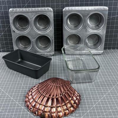 Muffin Tins, Jello Mold, Cake Pan 