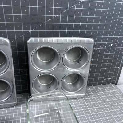 Muffin Tins, Jello Mold, Cake Pan 