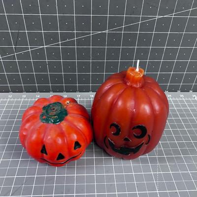 2 Fabulous VINTAGE Pumpkin Candles 