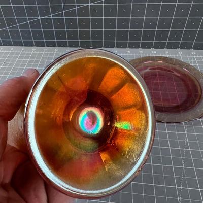 2 Pieces of Carnival Glass Saucer and Vase