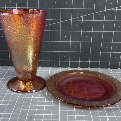 2 Pieces of Carnival Glass Saucer and Vase