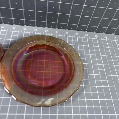 2 Pieces of Carnival Glass Saucer and Vase