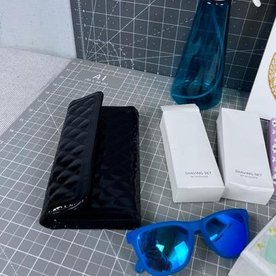 Pile of Spa Shower / Bathroom Items 