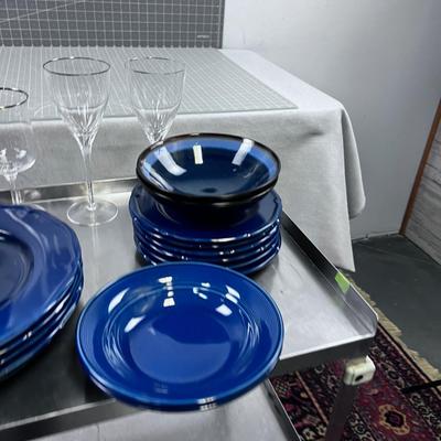 Dinner and Wine, BLUE 