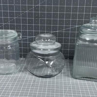 3 COVERED JARS 