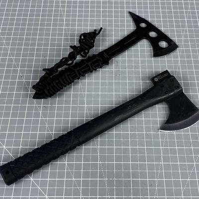 2 Tomahawks 