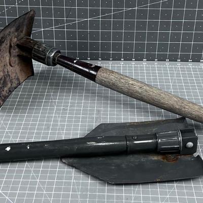 2 Folding Shovels 
