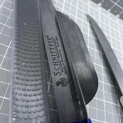 (3) Cutting Filet Knife, Grater and Bread Knife