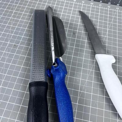 (3) Cutting Filet Knife, Grater and Bread Knife