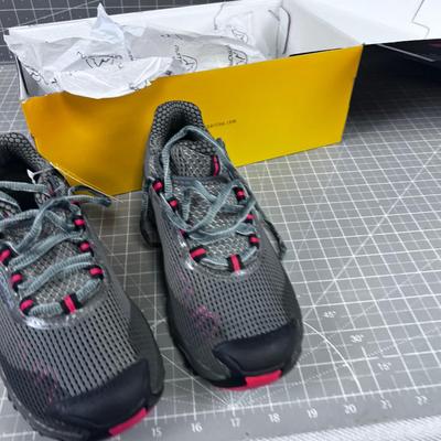 LaSportiva Wild Cats, NEW Never WORN!!!! 