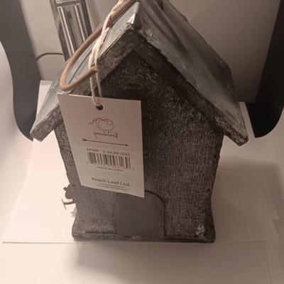Peach Leaf Rustic Bird House
