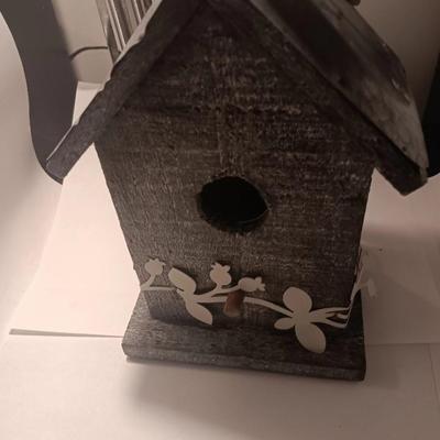 Peach Leaf Rustic Bird House