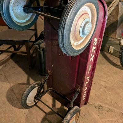 VTG 1960’s Rex Flash Red Metal Pull Wagon