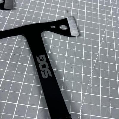 2 SOG Throwing Tomahawks NEW 