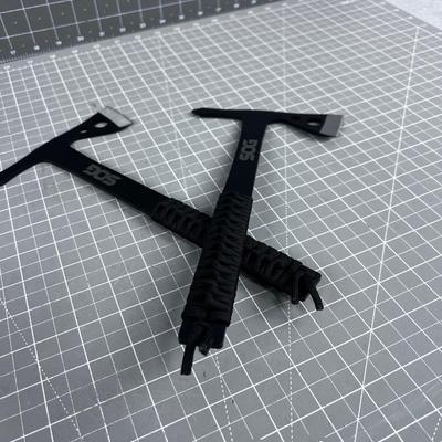 2 SOG Throwing Tomahawks NEW 