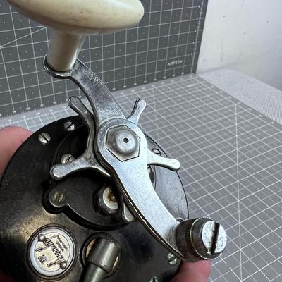 Collection of old Fishing Reels (3) 