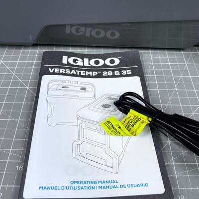 Igloo Cooler on Wheels GREY 