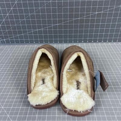 APRES Slippers NEW 