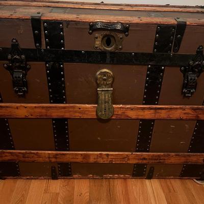 Steamer Chest (B1-MG)