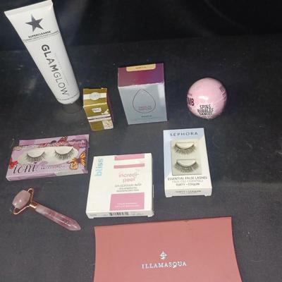 WOMENS BEAUTY SUPPLIES