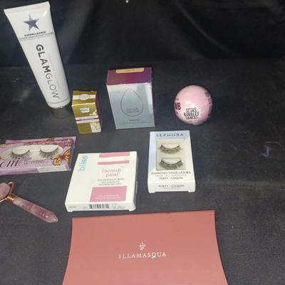 WOMENS BEAUTY SUPPLIES