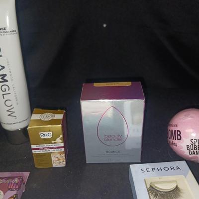 WOMENS BEAUTY SUPPLIES