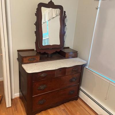 Victorian Chest of Drawers with Marble Top & Mirror (B1-MG)