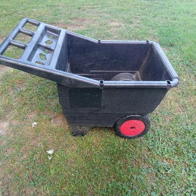 Plastic yard cart