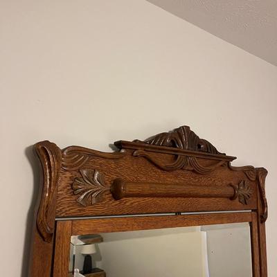 Oak Chest of Drawers With Beveled Mirror (B2-MG)