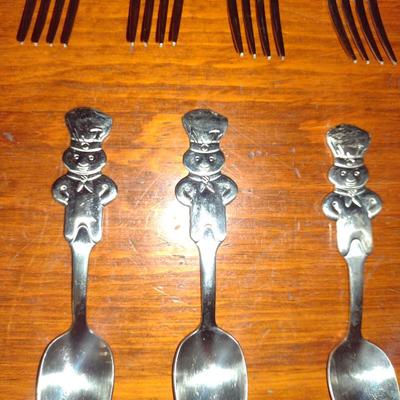Pillsbury Dough Boy Design Children's Flatware by Oneida- 12 Pieces