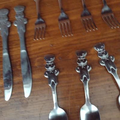 Pillsbury Dough Boy Design Children's Flatware by Oneida- 12 Pieces