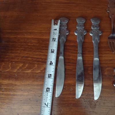 Pillsbury Dough Boy Design Children's Flatware by Oneida- 12 Pieces