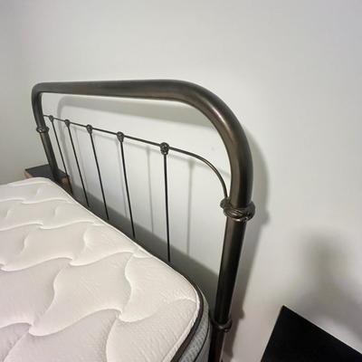 Retro Full-Sized Iron Bed (B2-MG)