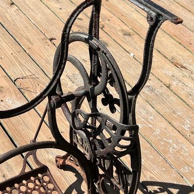 NEW HOME ~ Cast Iron Sewing Machine Base