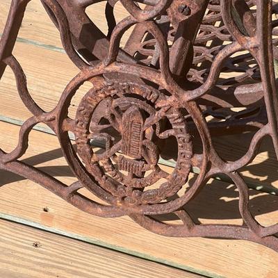 SINGER ~ Cast Iron Sewing Machine Base