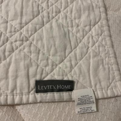 Full Sized Sheet Sets & Bedspreads (B2-MG)