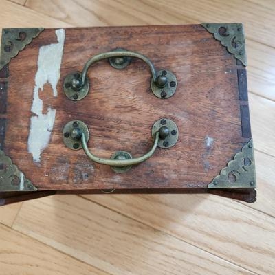 Antique Mahjong Tiles w wooden case