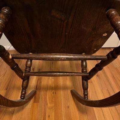 Oak Rocking Chair (B2-MG)