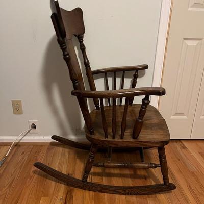 Oak Rocking Chair (B2-MG)