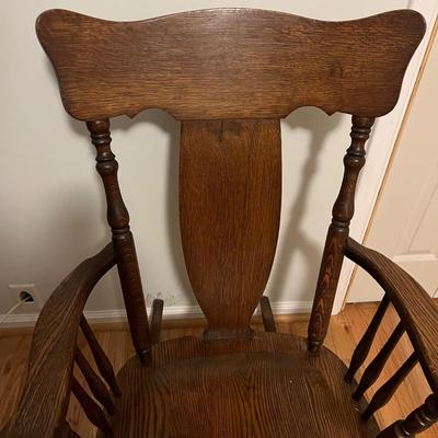 Oak Rocking Chair (B2-MG)
