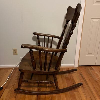 Oak Rocking Chair (B2-MG)
