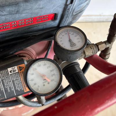 CRAFTSMAN ~ 26 Gallon Air Compressor