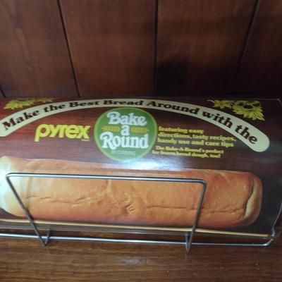 Vintage Pyrex Bake-a-Round Bread Baking Kit