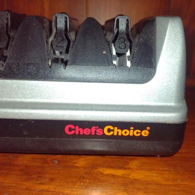 Chef's Choice Cutlery Sharpener- In Working Condition