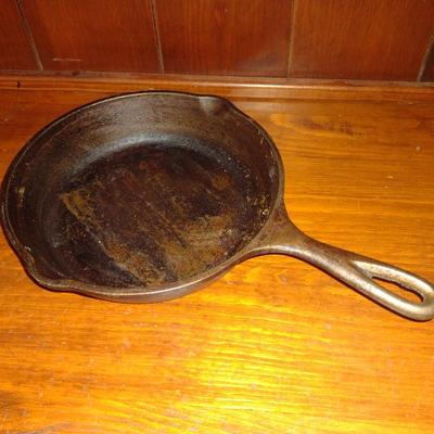 Lodge Cast Iron Skillet- 8" in Diameter