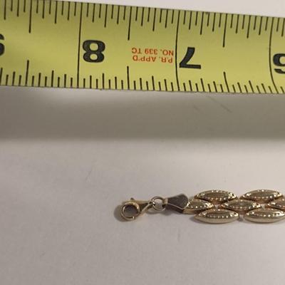 10 Karat Yellow Gold Bracelet- Approx Total Weight 8.1 Grams (#26)