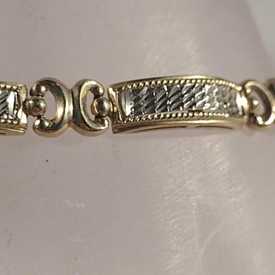 10 Karat Two-Tone Gold Bracelet- Approx Total Weight 9.6 Grams (#28)