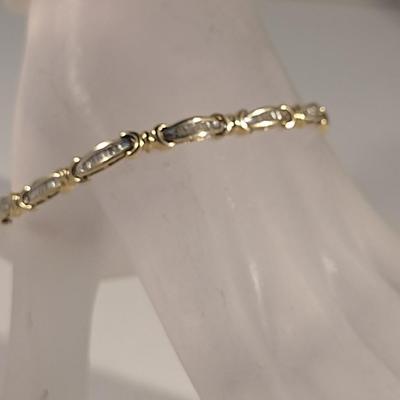 14 Karat Yellow Gold and Stone Bracelet- Approx Total Weight 11.2 Grams (#29)