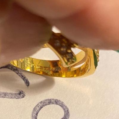 10 KT? Beautiful Ring