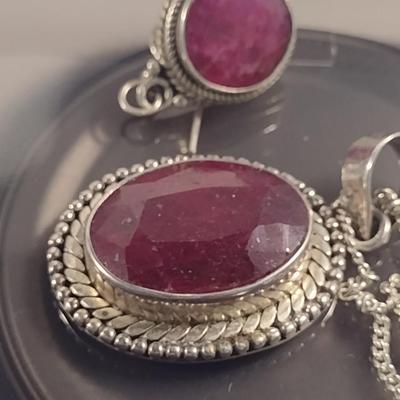 Sterling Silver and Red Stone Jewelry- Approx Weight 24.3 Grams (#40)